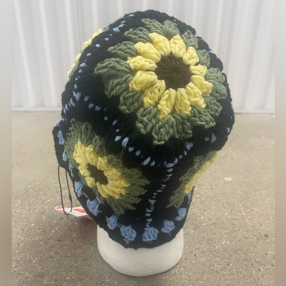 NWT Cider Crochet Sunflower Bucket Hat, stylish cap for looking cute! - Picture 9 of 14